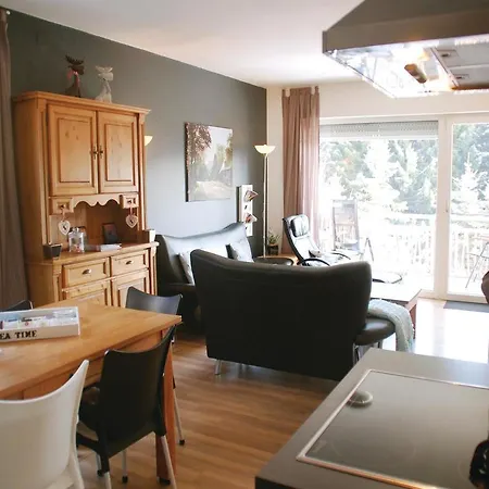 Three-bedroom Sonnenhang 05 شقة *